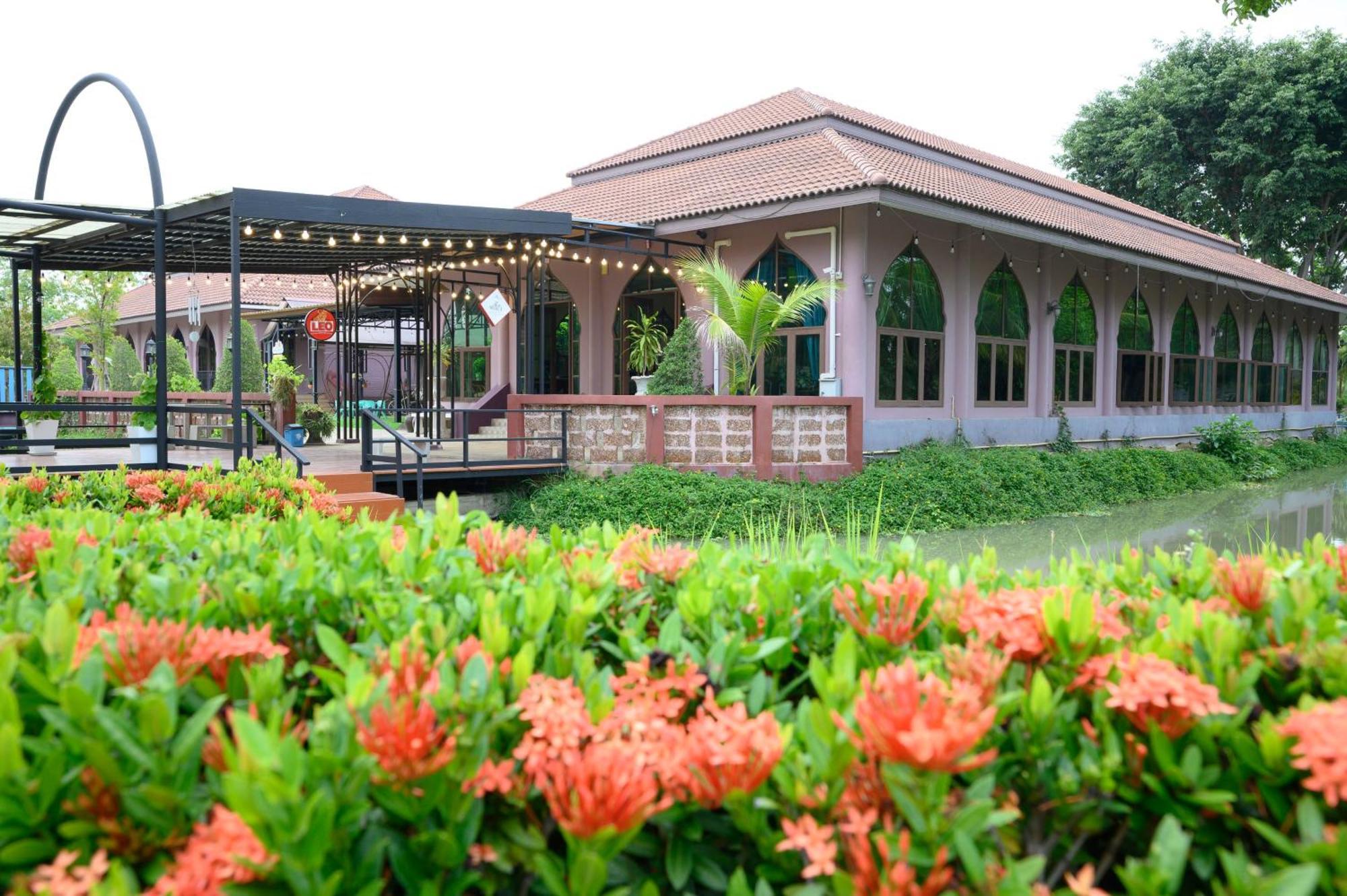 Busaya Resort & Cuisine Nakhon Pathom Eksteriør billede